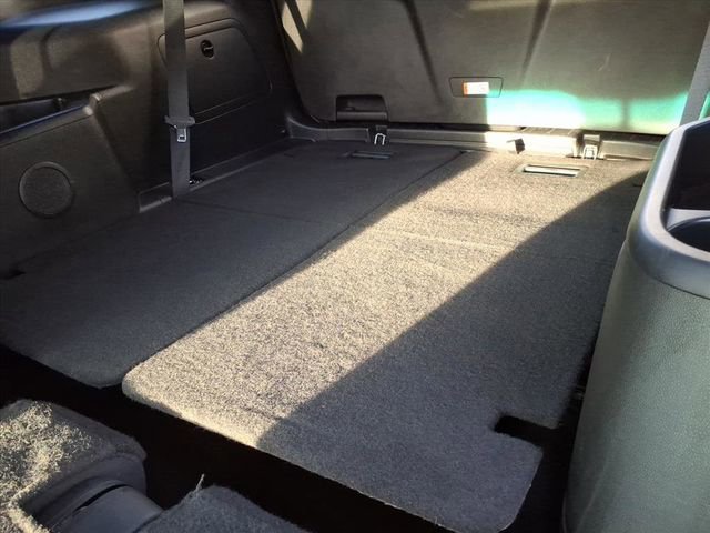 Used 2017 Ford Explorer XLT w/ Equipment Group 202A image 11