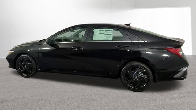 New 2026 Hyundai Elantra SEL Sport Premium FWD image 6
