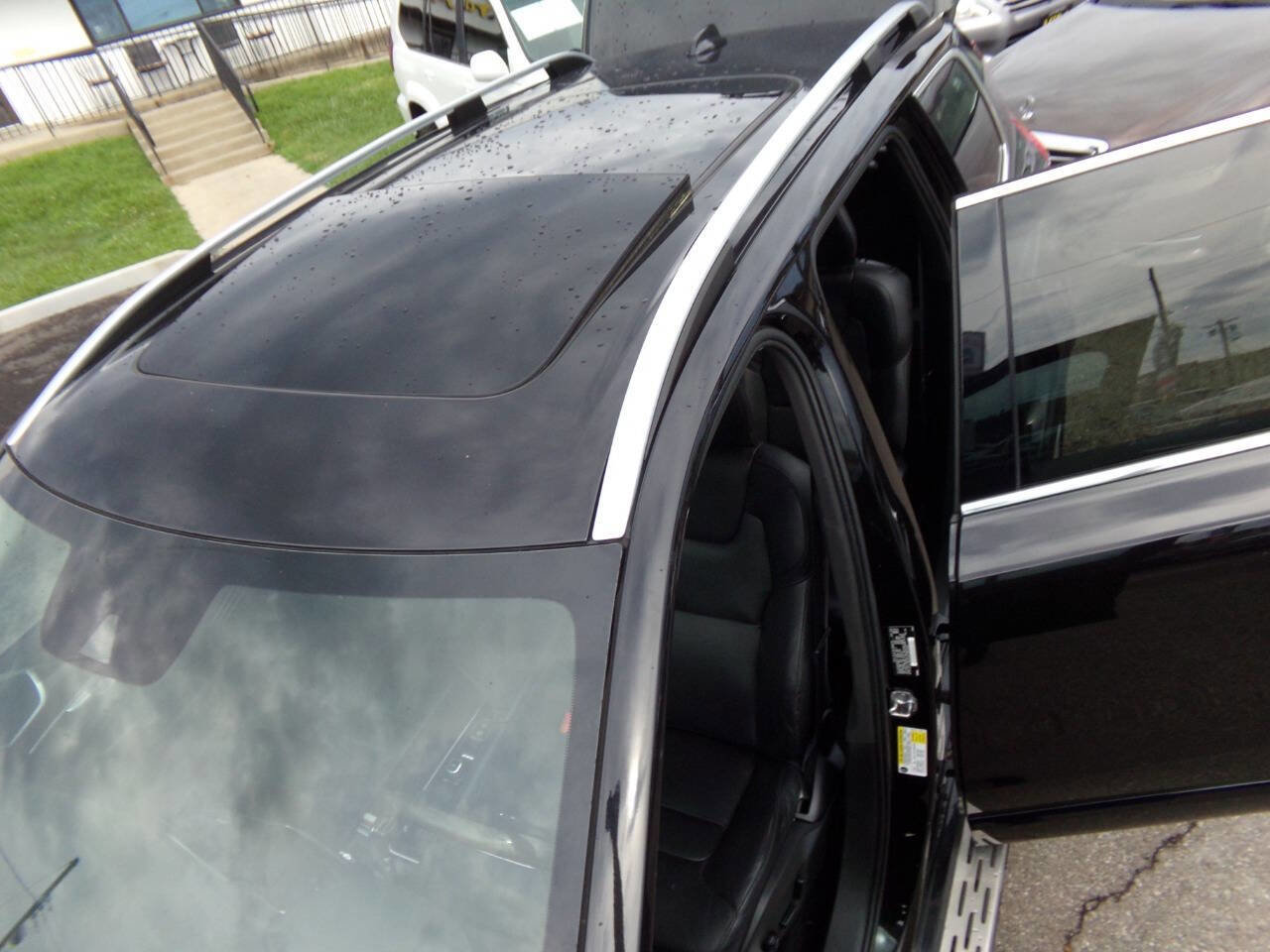 Used 2016 Volvo XC90 T6 Momentum w/ Momentum Plus Package image 34