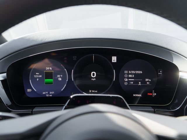 New 2026 Porsche Macan 4 Electric image 22