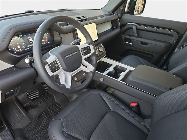 Used 2025 Land Rover Defender 110 S image 15