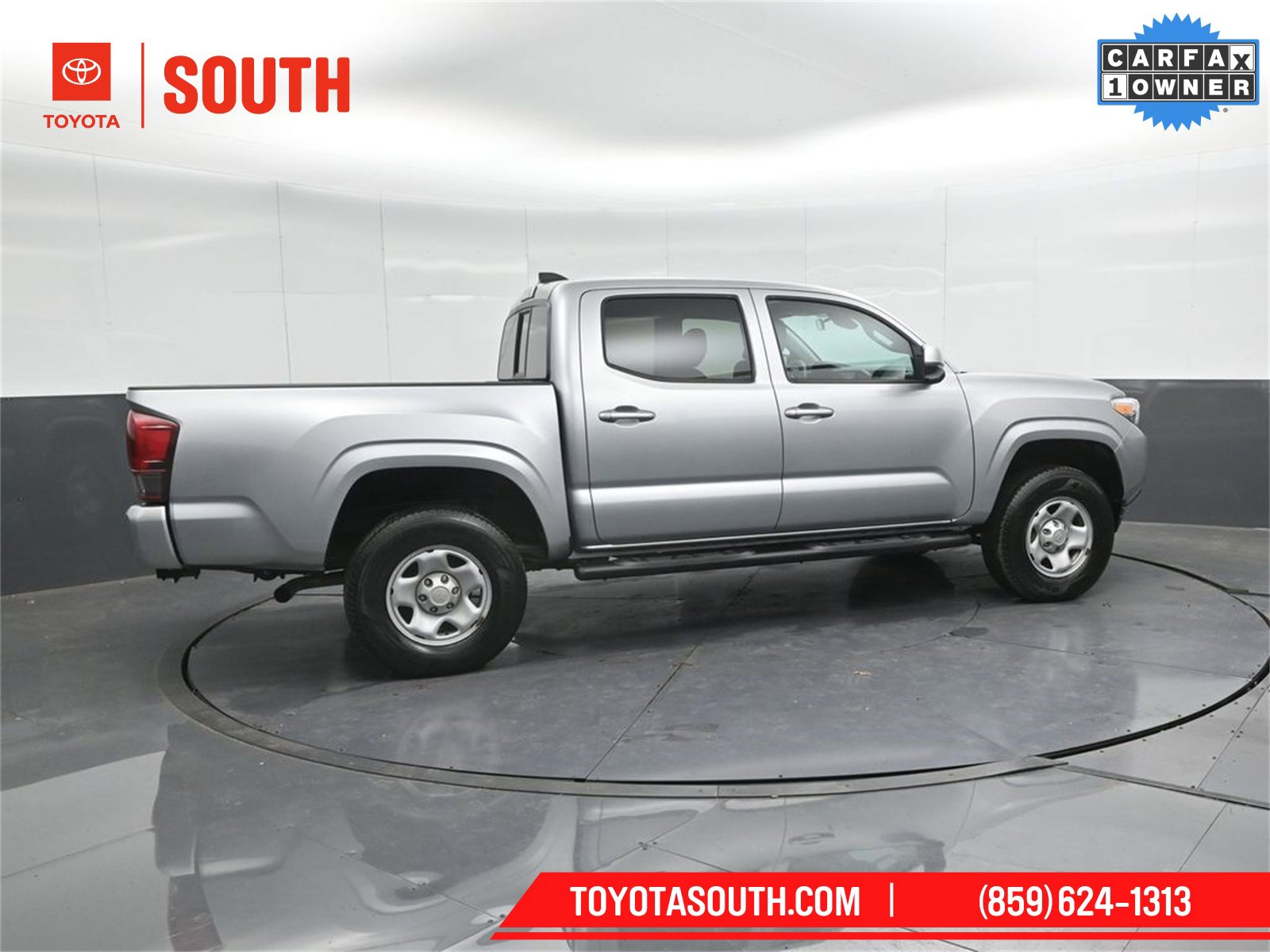 Used 2022 Toyota Tacoma SR image 3