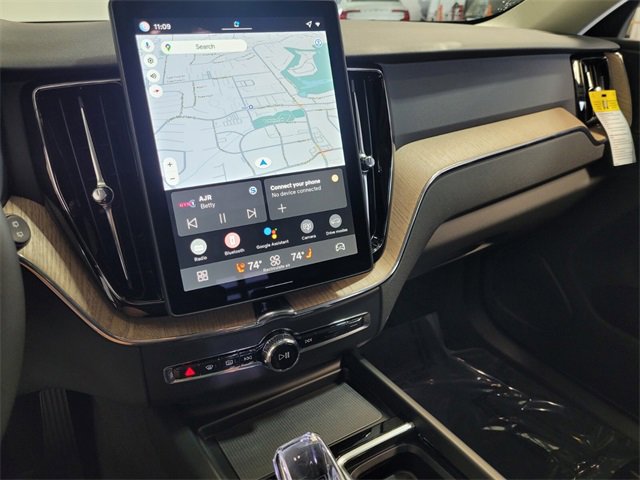 New 2026 Volvo XC60 B5 Plus w/ Protection Package Premier image 23