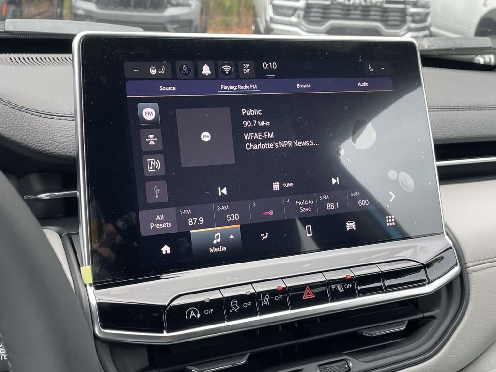 New 2026 Jeep Compass Limited image 38