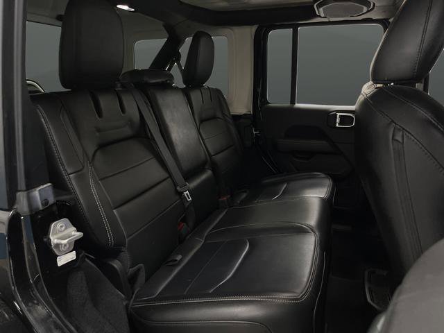 Used 2022 Jeep Wrangler Unlimited Sahara AWD/4WD image 30