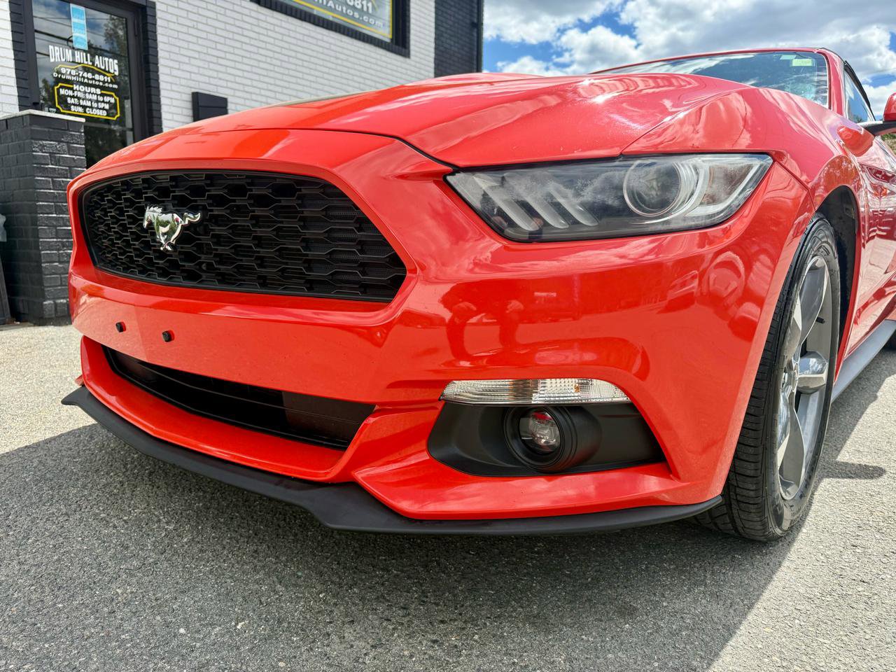Used 2015 Ford Mustang Convertible w/ Equipment Group 051A RWD image 9