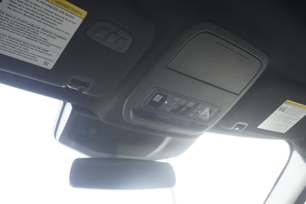 Used 2023 Ford Explorer Platinum w/ Technology Package image 16