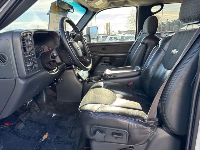 Used 2002 Chevrolet Avalanche 2500 image 12