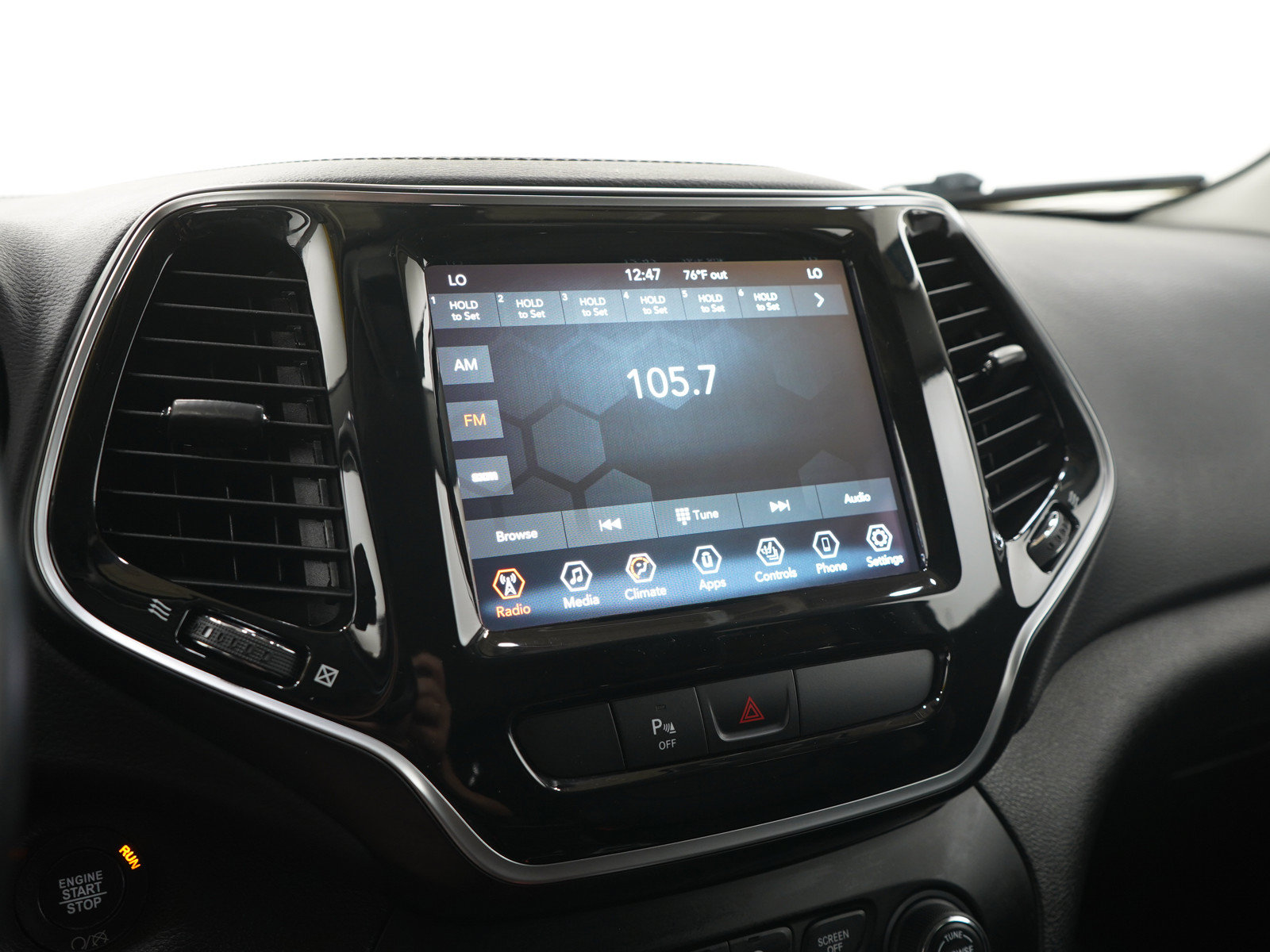 Used 2020 Jeep Cherokee Limited AWD/4WD image 27