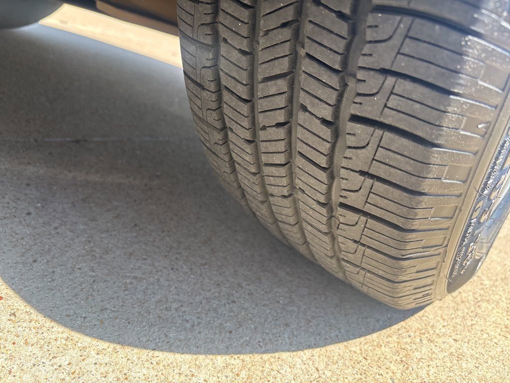 Used 2022 Buick Envision Preferred FWD image 5