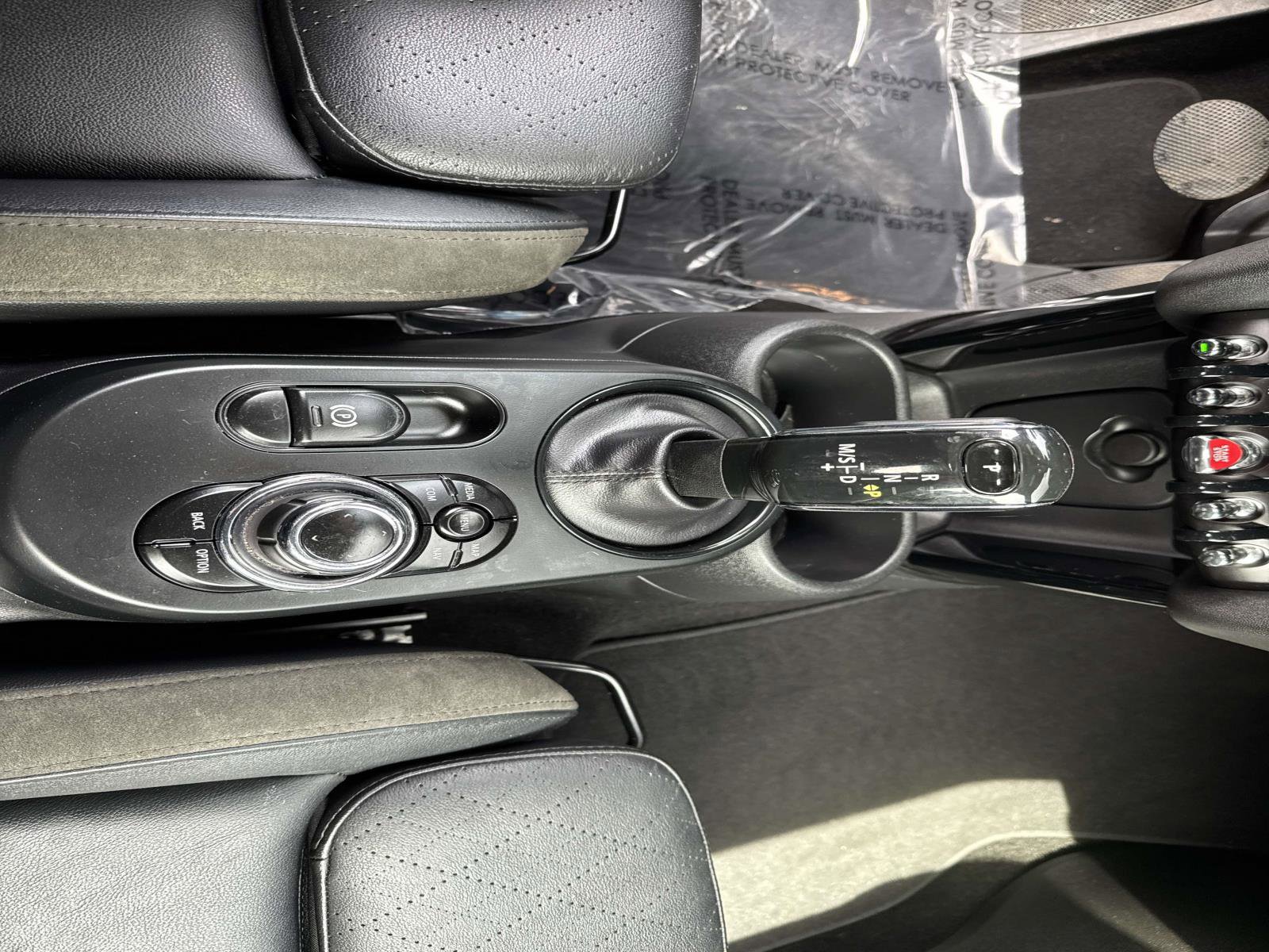 Used 2022 MINI Cooper S w/ Driver Assistance Package image 23