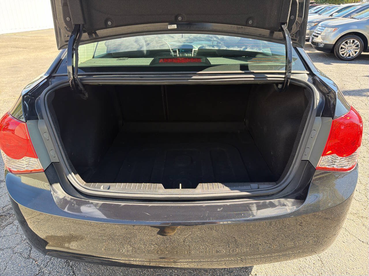 Used 2012 Chevrolet Cruze LS w/ Connectivity Package FWD image 24