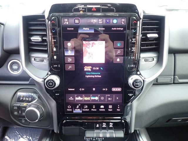 New 2026 RAM 1500 4x4 Crew Cab image 21