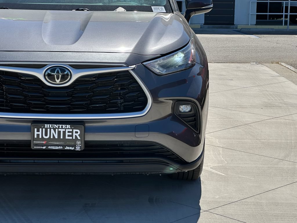 Used 2023 Toyota Highlander XLE FWD image 15