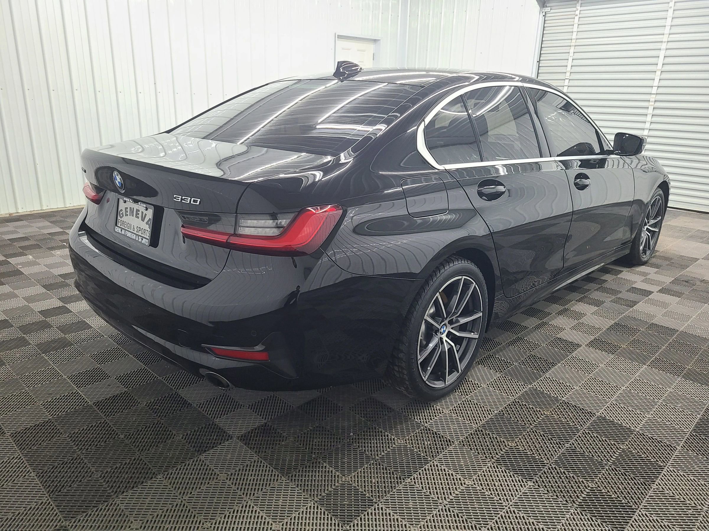 Used 2020 BMW 330i xDrive Sedan w/ Convenience Package image 11