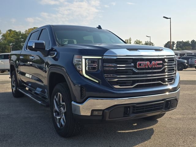 Used 2023 GMC Sierra 1500 SLT w/ SLT Premium Package image 7