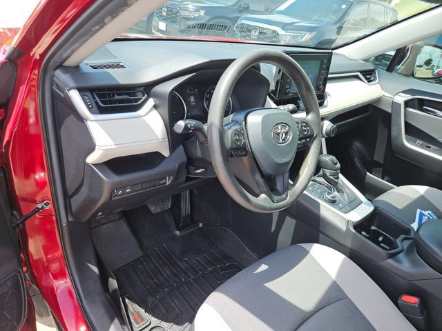 Used 2022 Toyota RAV4 XLE w/ Convenience Package AWD/4WD image 18