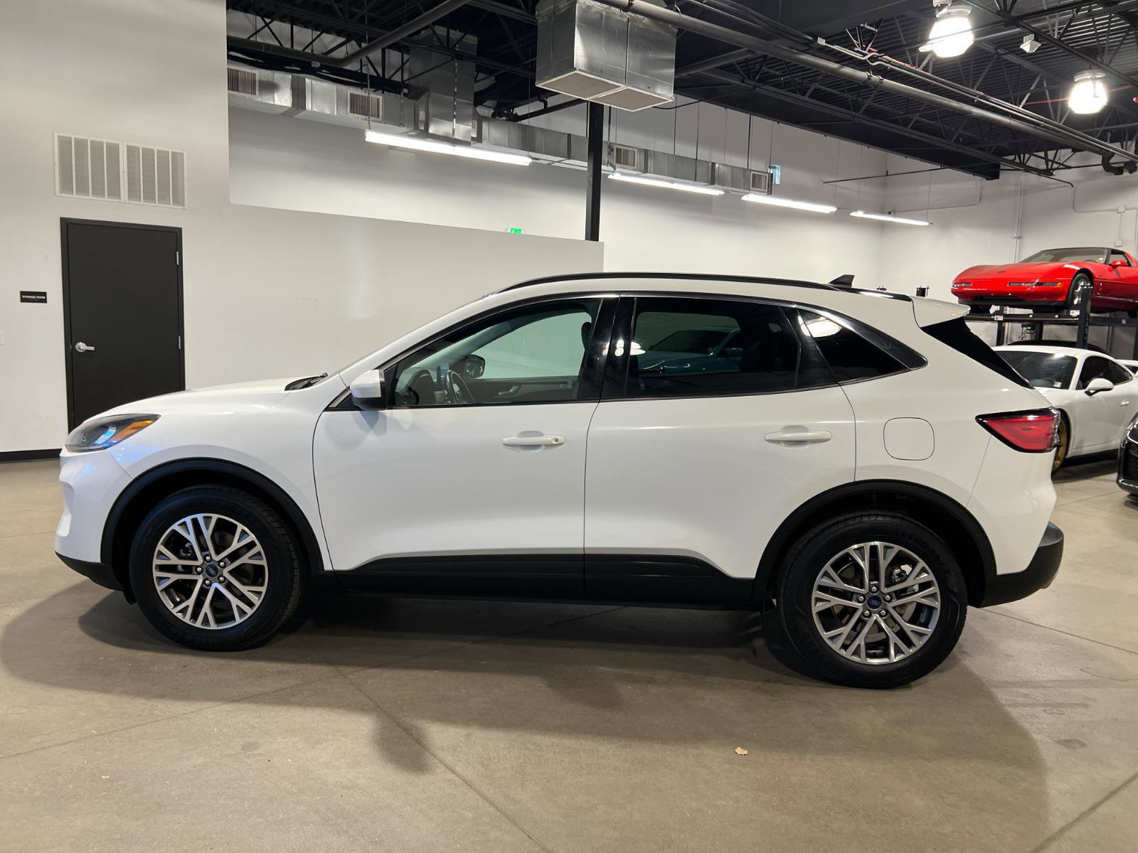 Used 2021 Ford Escape SEL image 6