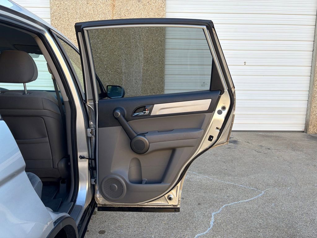 Used 2011 Honda CR-V SE image 36