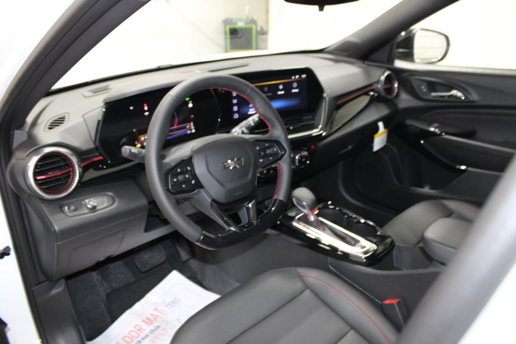 New 2026 Chevrolet Trax RS w/ Driver Confidence Package FWD image 17
