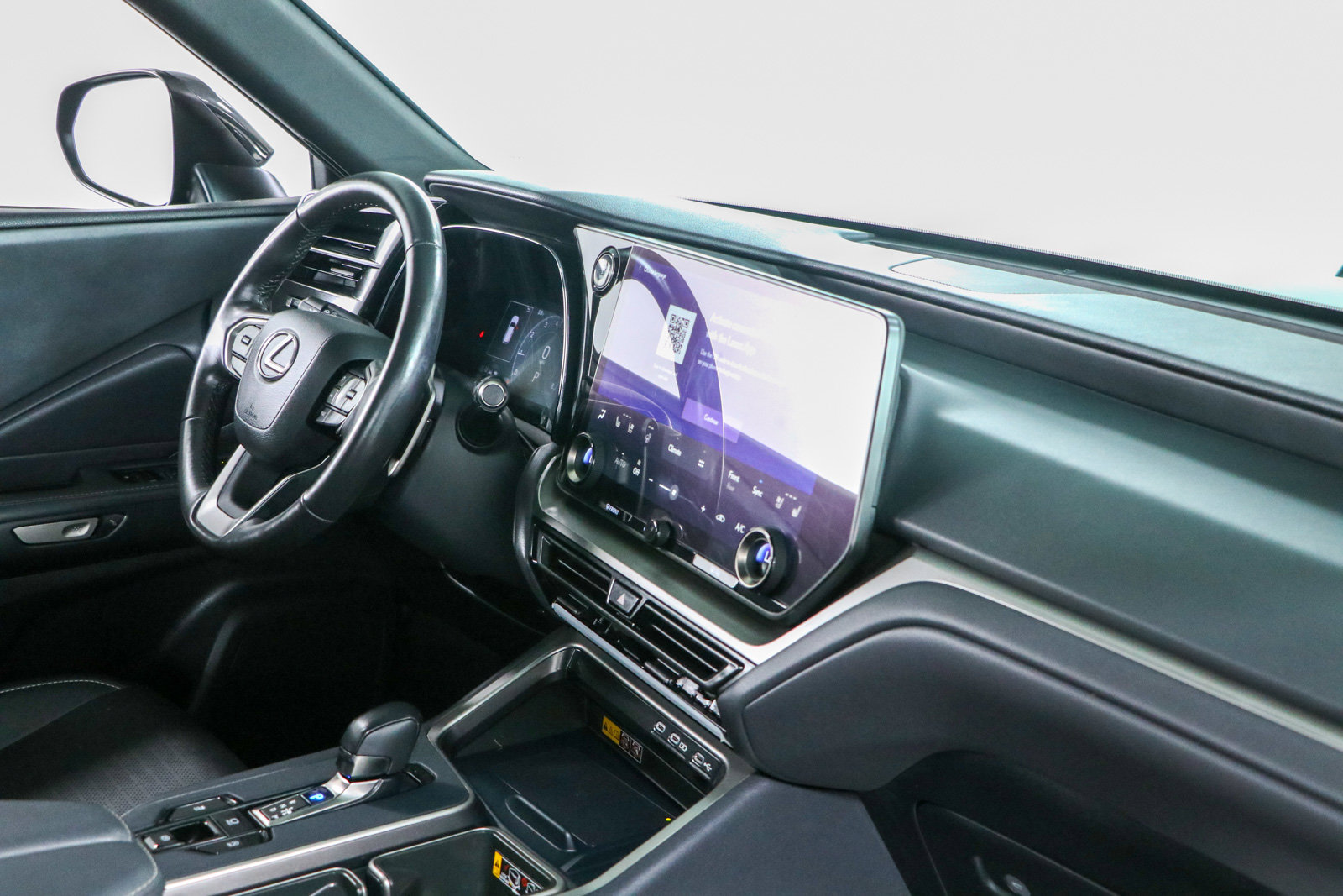 Used 2024 Lexus TX 350 FWD w/ Captains Chair Package image 27
