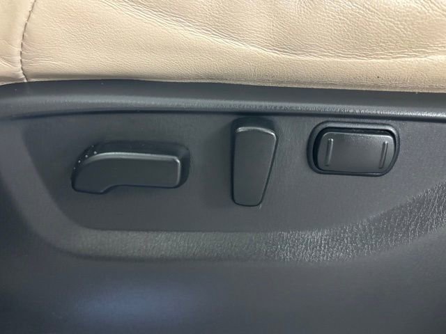 Used 2021 Nissan Armada SL w/ Captain's Chairs Package RWD image 19