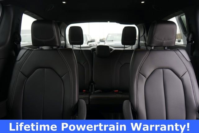 New 2026 Chrysler Pacifica Select image 29