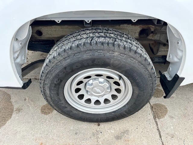 Used 2021 Chevrolet Silverado 1500 W/T w/ WT Convenience Package image 4