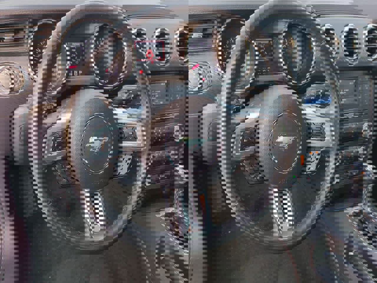 Used 2018 Ford Mustang Coupe image 21