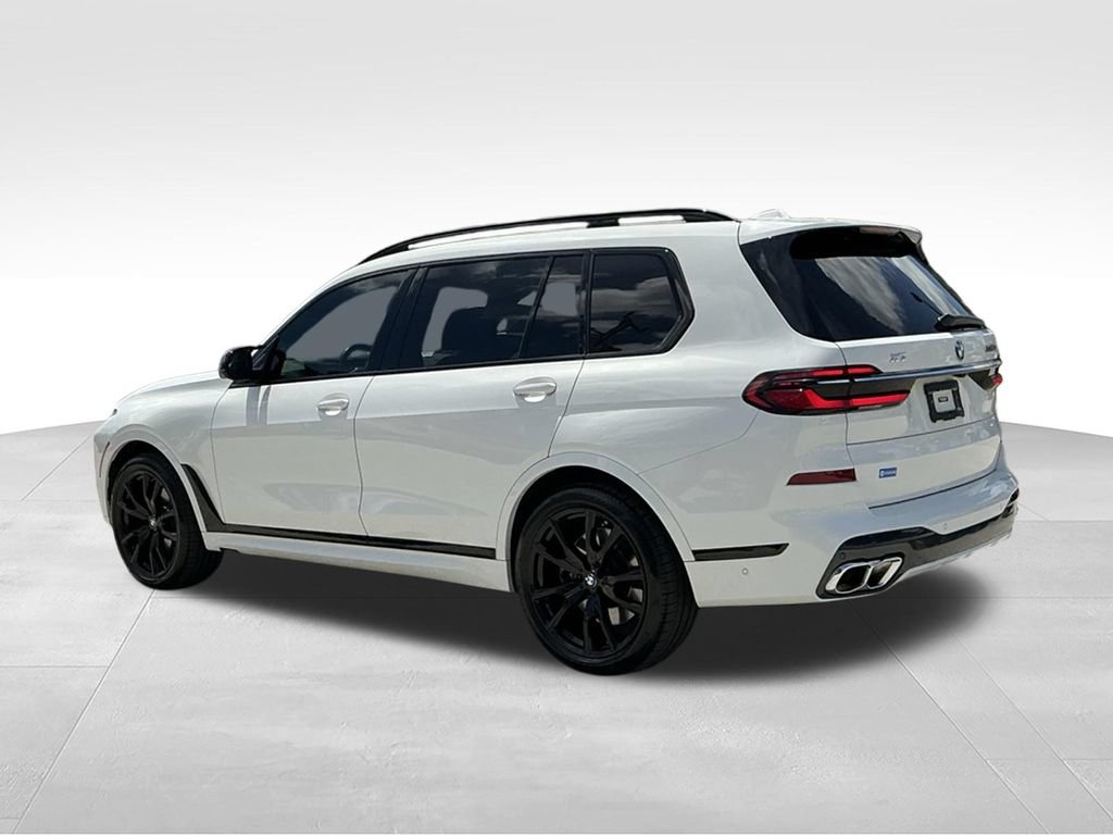 Used 2023 BMW X7 M60i w/ Executive Package AWD/4WD image 4