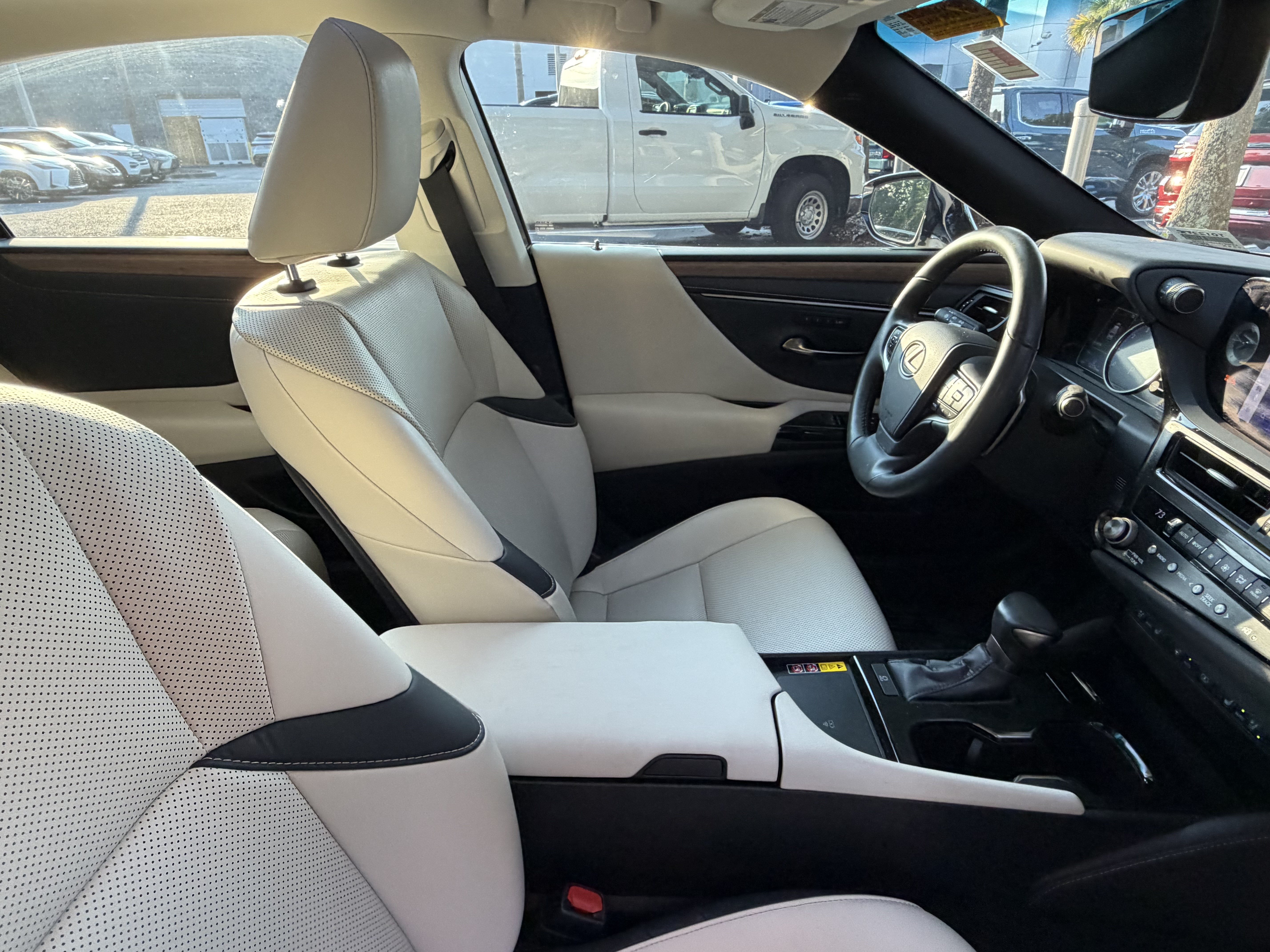 Certified 2023 Lexus ES 350 w/ Premium Package FWD image 46