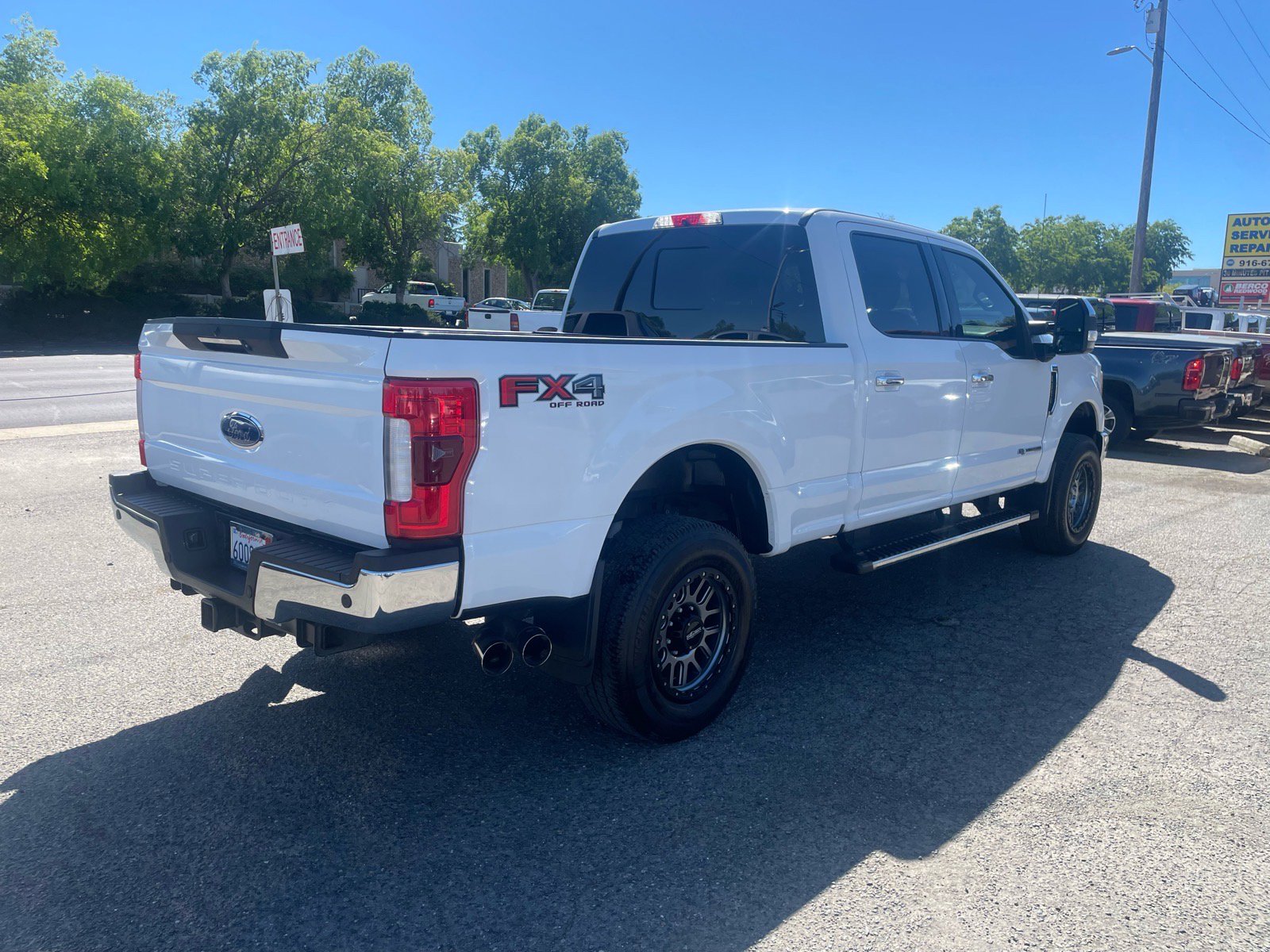 Used 2017 Ford F250 Lariat w/ Lariat Ultimate Package image 4