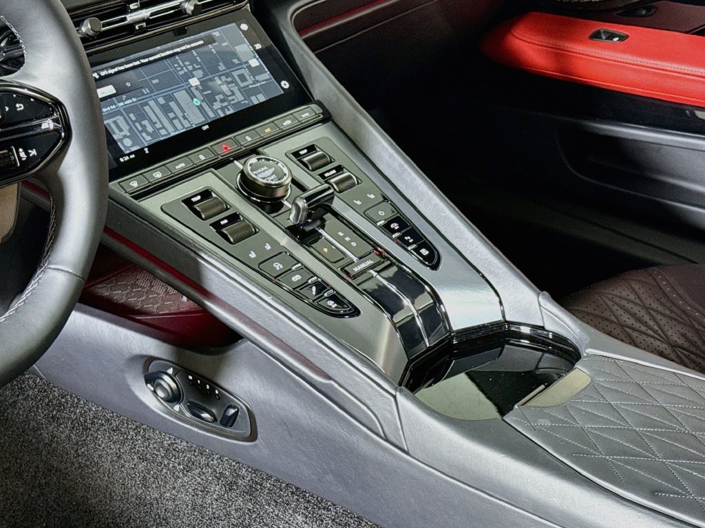 Used 2024 Aston Martin DB12 Coupe RWD image 14