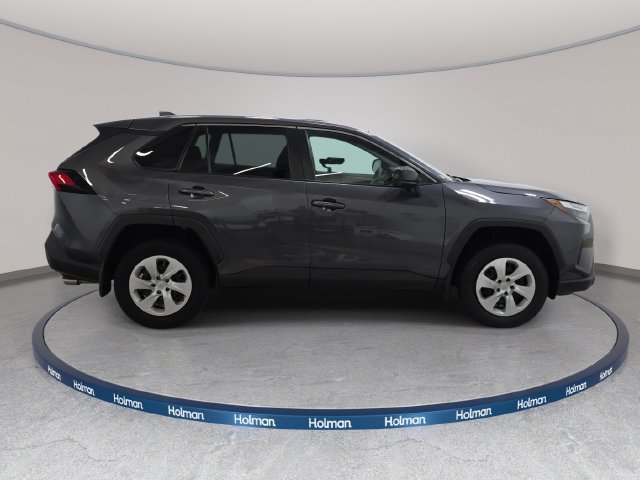 Used 2023 Toyota RAV4 LE AWD/4WD image 4