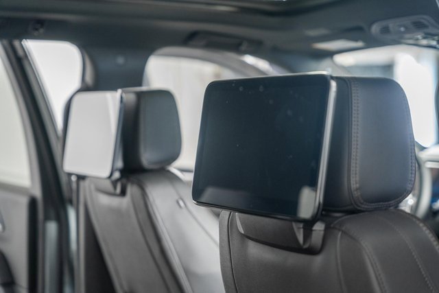 New 2026 Chevrolet Suburban High Country image 40