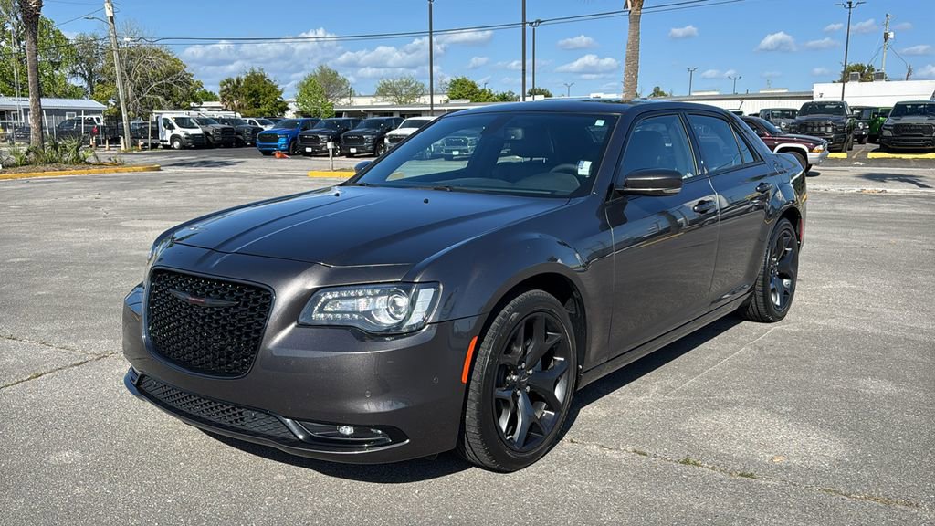 Used 2023 Chrysler 300 S w/ Comfort Group image 2