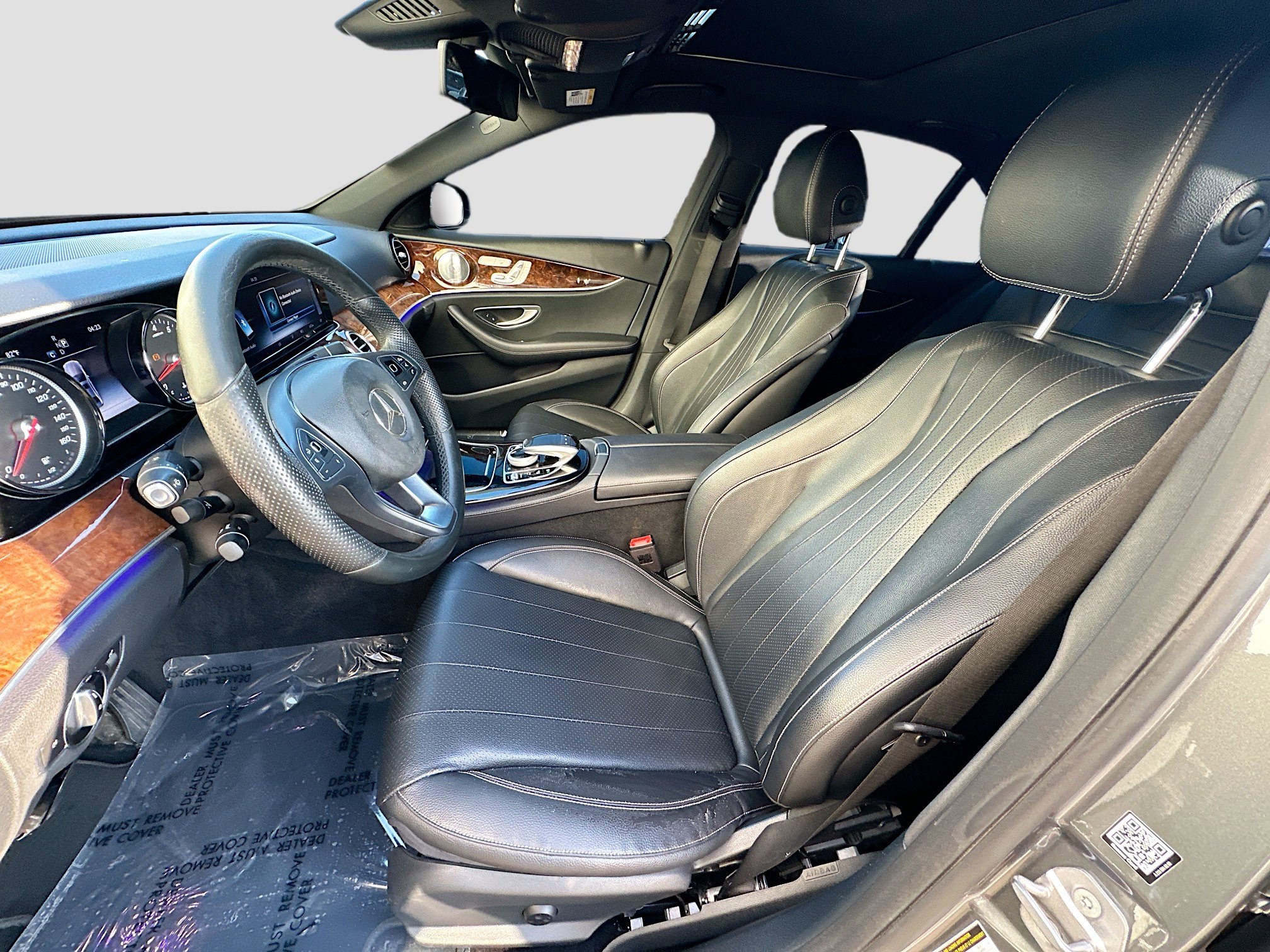 Used 2017 Mercedes-Benz E 300 image 21