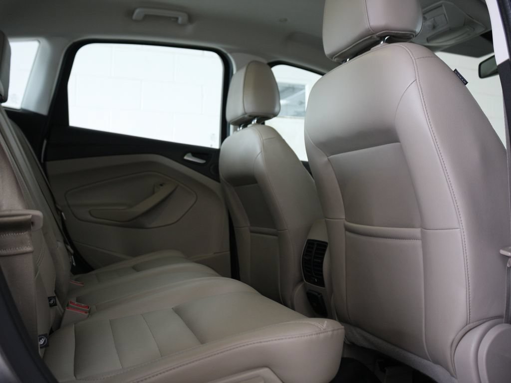 Used 2016 Ford C-MAX SEL w/ Equipment Group 302A FWD image 7