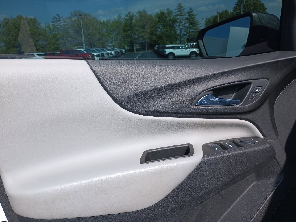 Used 2020 Chevrolet Equinox LS w/ LS Convenience Package image 13