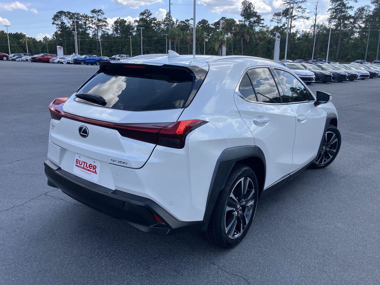 Used 2020 Lexus UX 200 w/ Accessory Package FWD image 5