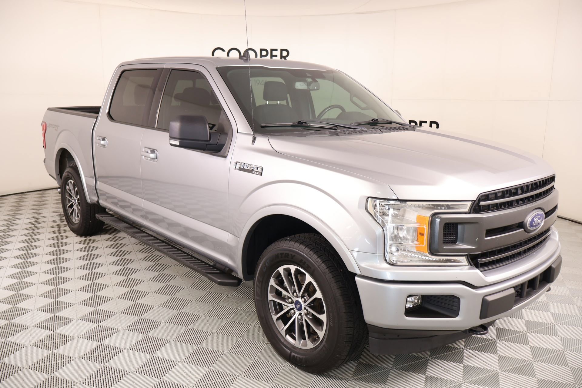 Used 2020 Ford F150 XLT w/ Equipment Group 302A Luxury AWD/4WD image 1