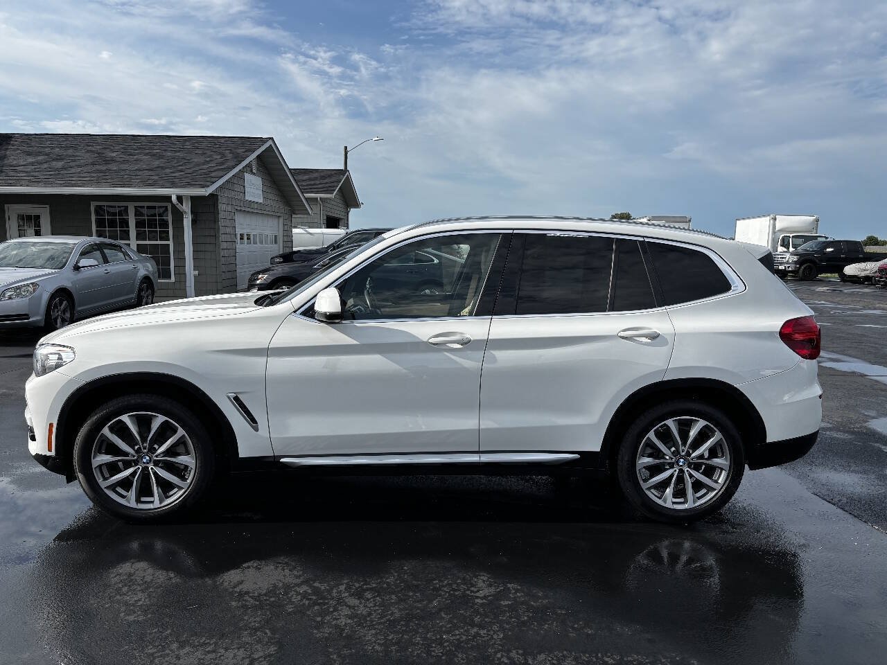 Used 2019 BMW X3 xDrive30i w/ Driving Assistance Package AWD/4WD image 7