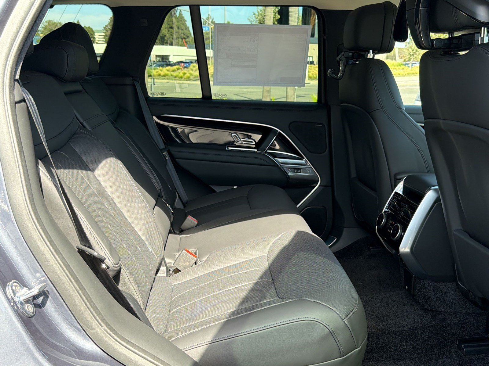 New 2026 Land Rover Range Rover SE AWD/4WD image 31