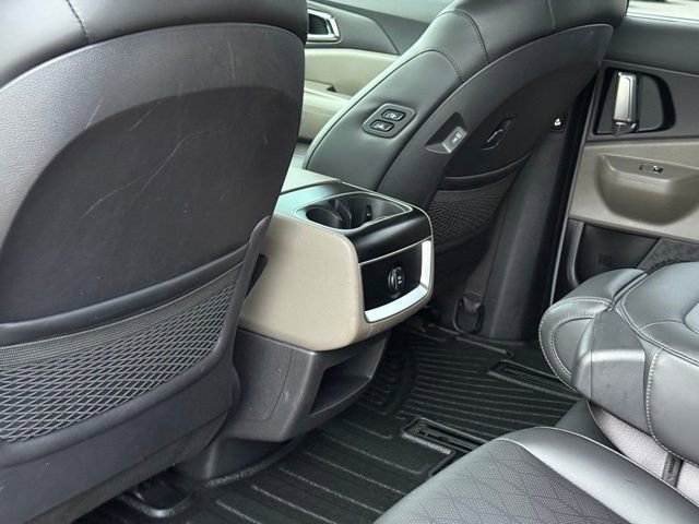 Used 2025 Kia Carnival EX FWD image 29