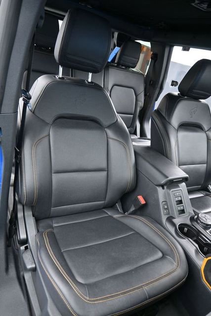 Used 2021 Ford Bronco Badlands image 17