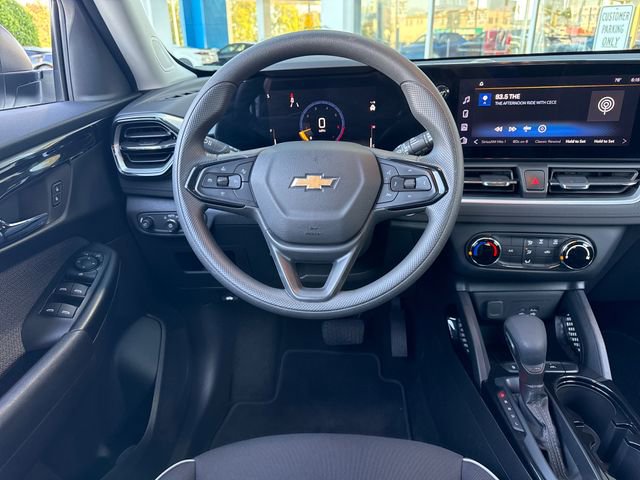 Used 2024 Chevrolet TrailBlazer LS image 13
