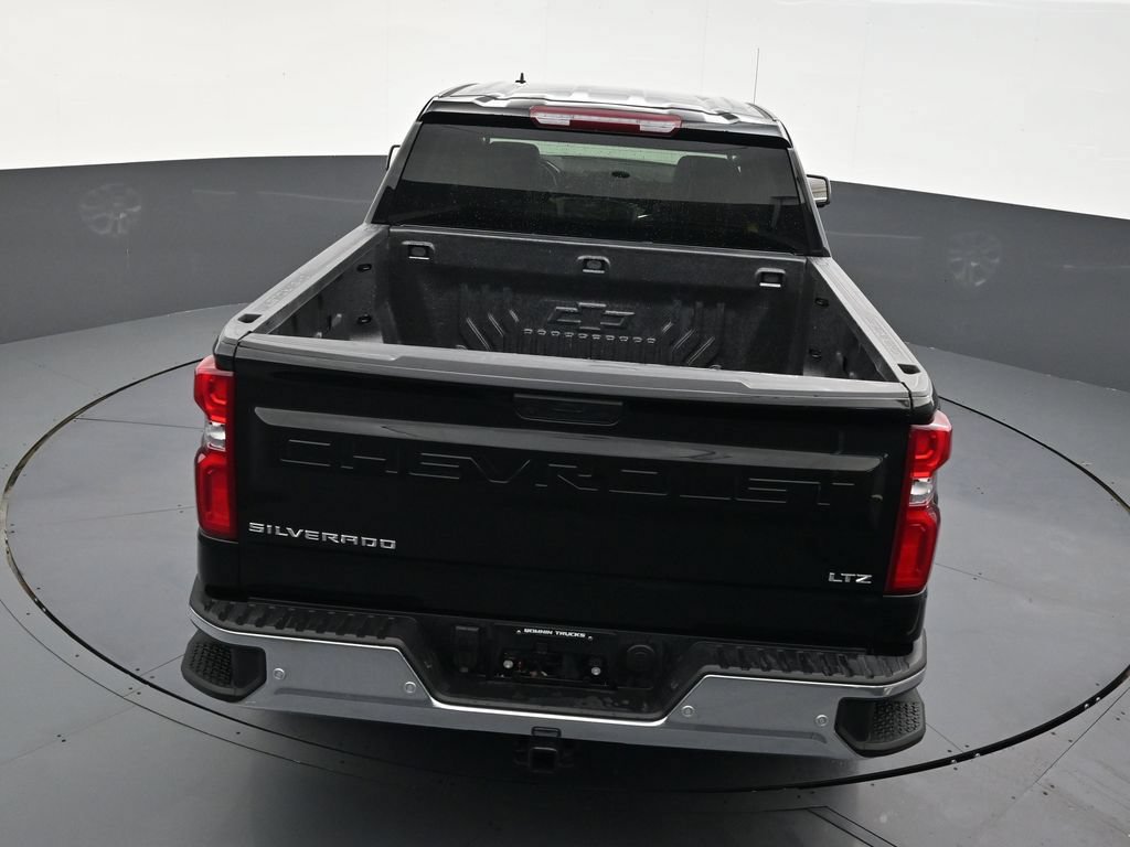 Used 2022 Chevrolet Silverado 1500 LTZ w/ LTZ Premium Package RWD image 14