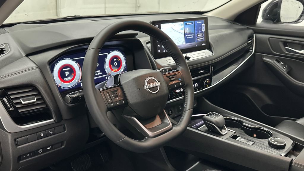 Used 2025 Nissan Rogue SL w/ SL Premium Package image 18