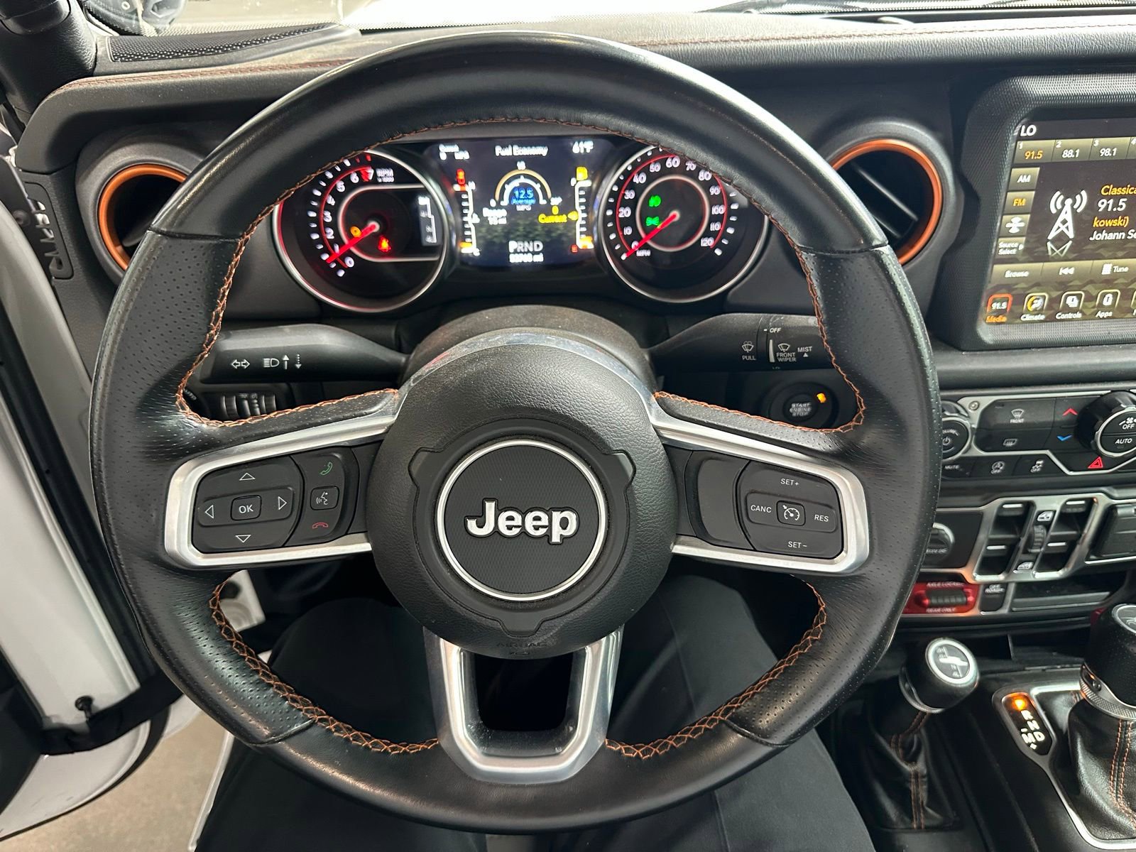 Used 2021 Jeep Gladiator Mojave AWD/4WD image 3