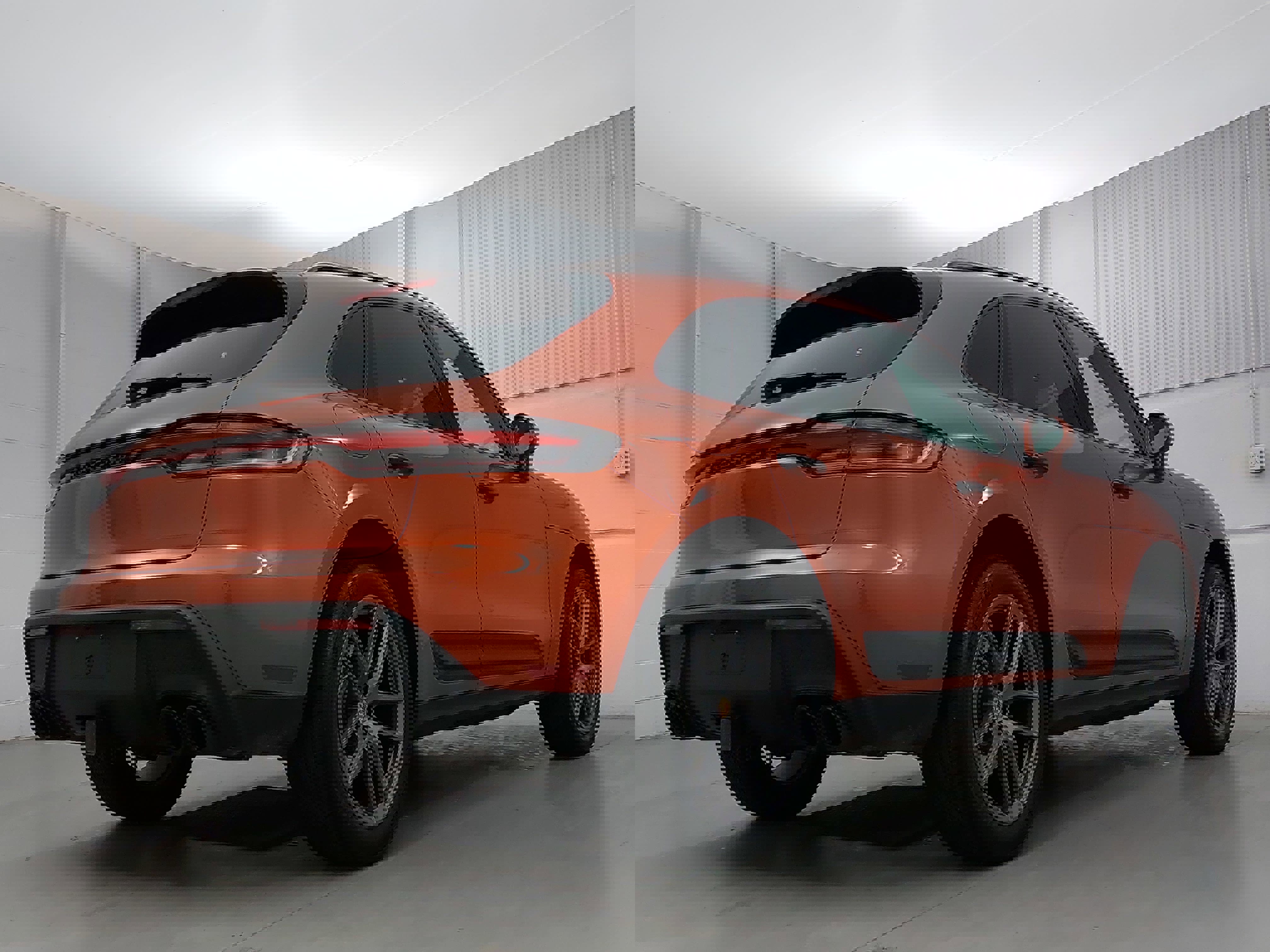 Certified 2025 Porsche Macan image 7